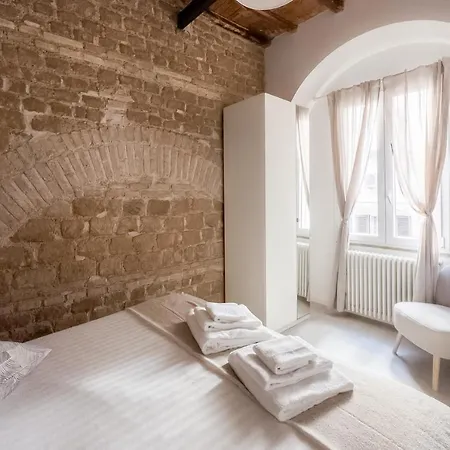 White Ostilia Apartments-3